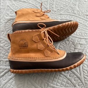 🔥Sorel🔥 OUT AND ABOUT.     Great condition